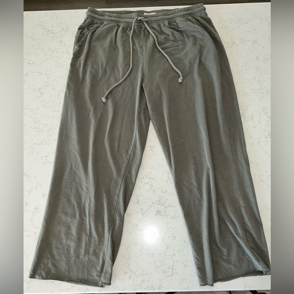 Lou & Grey Pants - Picture 4 of 7